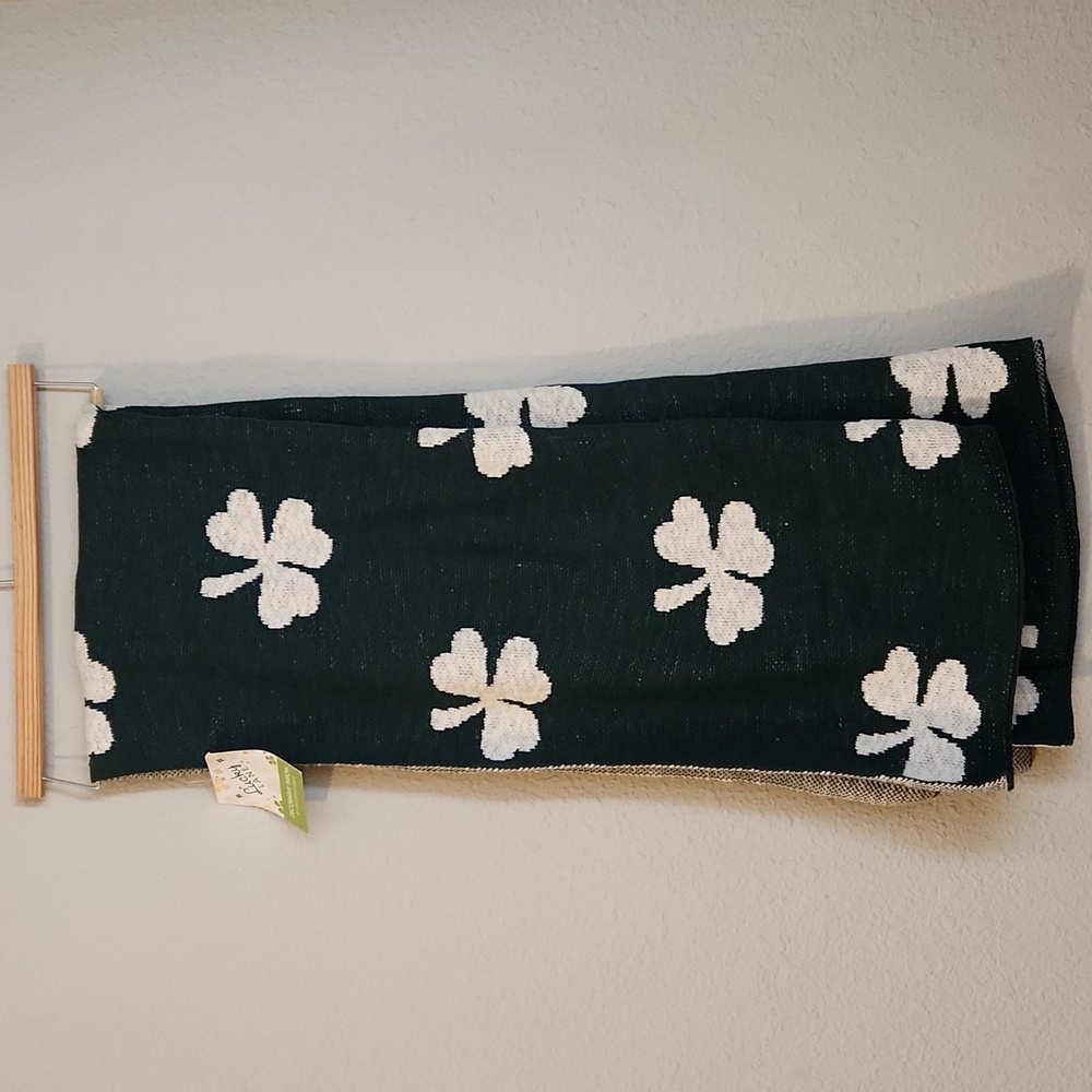 Lucky Lane Green Knit Shamrock Throw